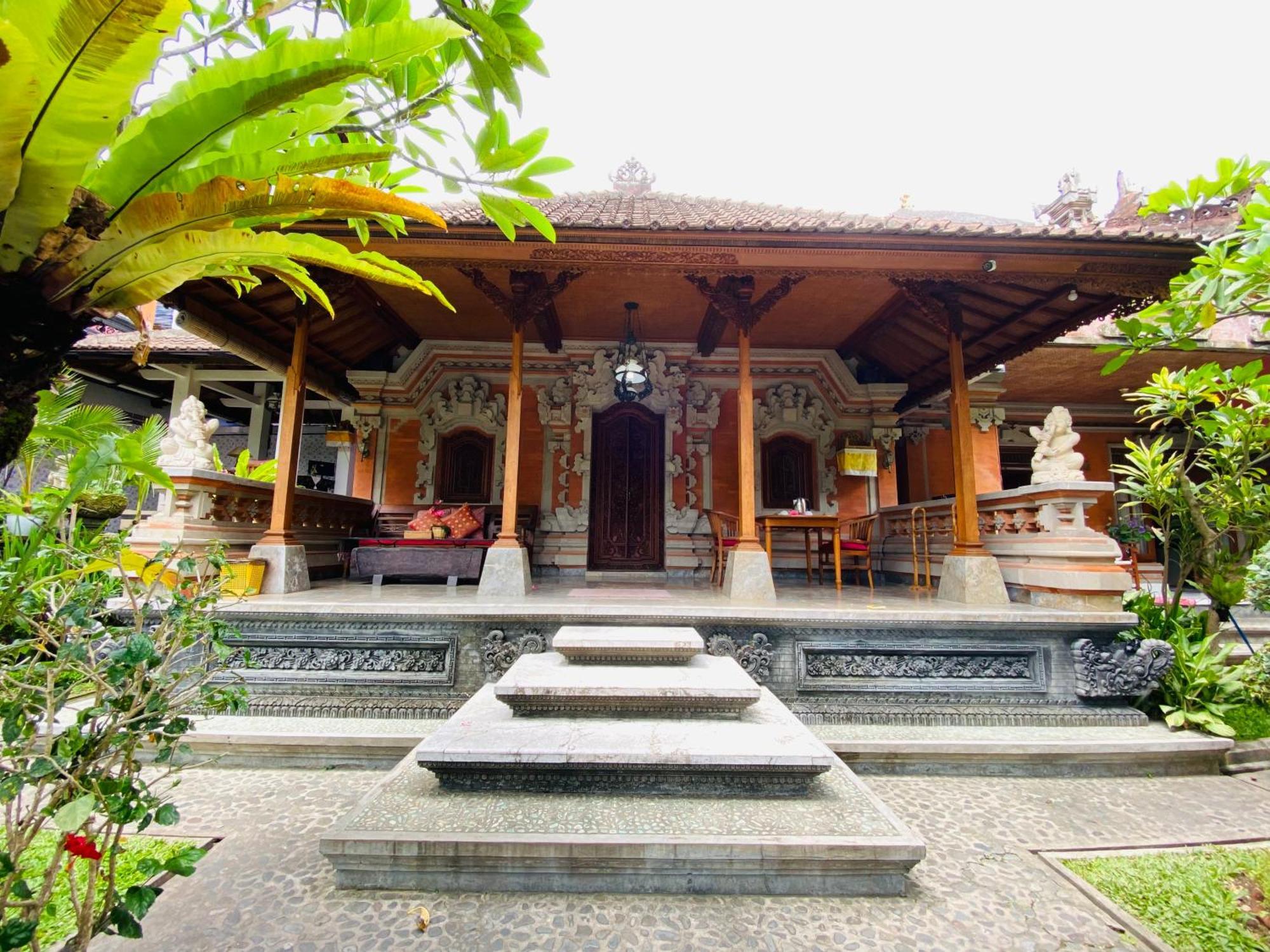 Aura Bisma Guesthouse Ubud  Exterior photo